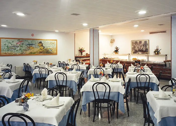 Alegria San Juan Park Hotel 2*